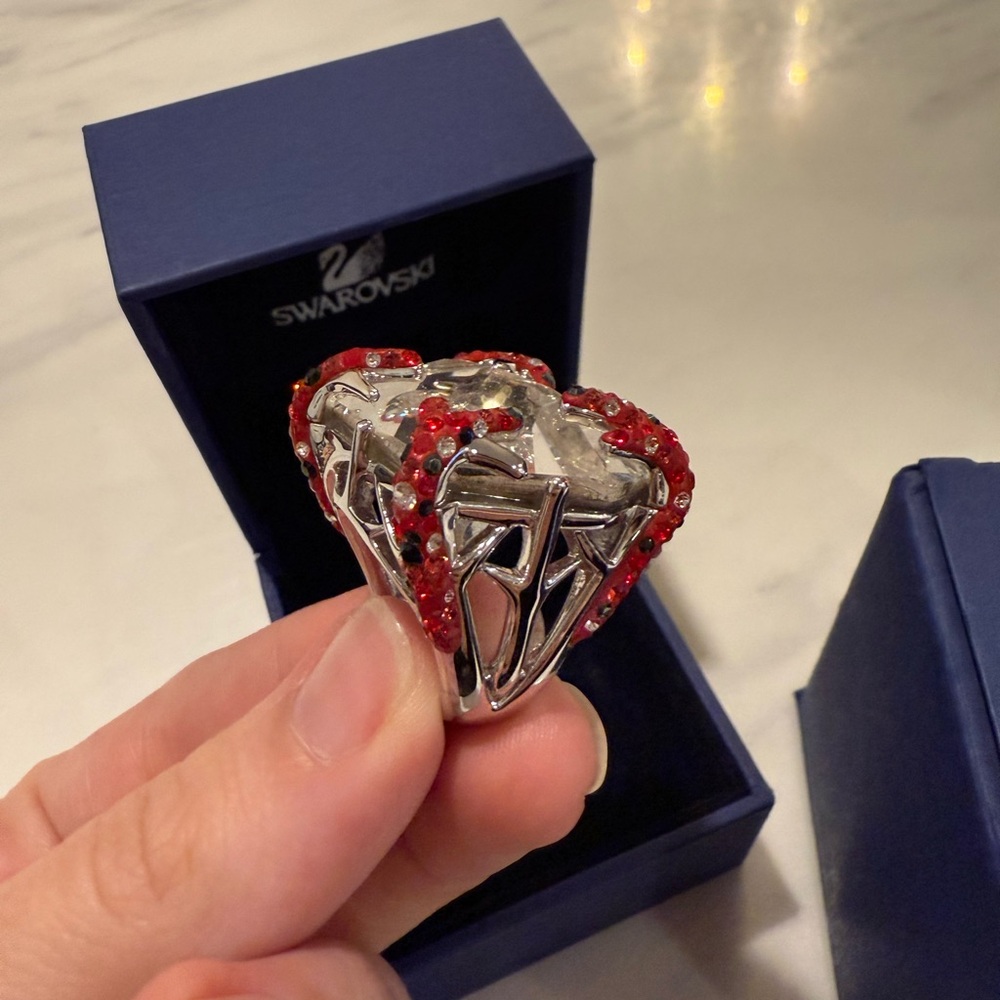 Swarovski Ring - Picture 10 of 10